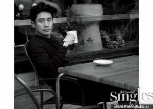 Shin Ha Kyun для Singles March 2015