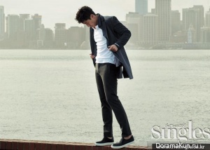 Shin Ha Kyun для Singles March 2015
