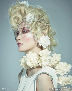 Song Kyung Ah для Vogue March 2015