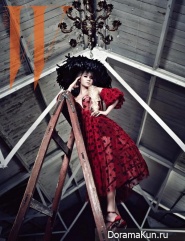 CL (2NE1) для W Korea April 2013 Extra