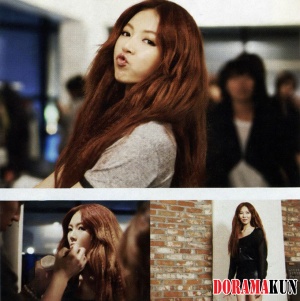 Yoo Ah In, HyunA для High Cut Vol. 74 Extra