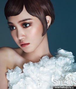 Naeun, Jung Eunji (A Pink) для Singles August 2013 Extra