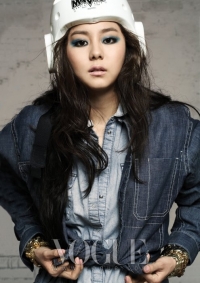 After School's UEE для Vogue Korea March 2010