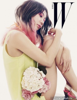 Bae Doo Na для W Korea March 2013