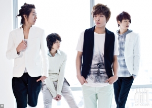 CN Blue для Elle Girl Korea February 2010