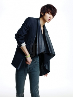CN Blue's Kang Min Hyuk для Elle Girl Korea June 2012