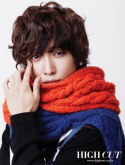 Jung Yong Hwa для High Cut Vol. 19