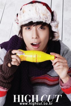 Jung Yong Hwa для High Cut Vol. 19