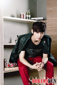 CN Blue's Kang Min Hyuk для SURE Korea August 2012