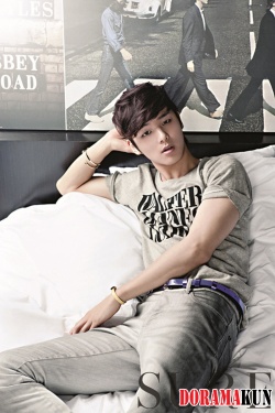 CN Blue's Kang Min Hyuk для SURE Korea August 2012