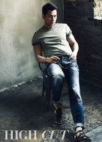 Jung Woo Sung для High Cut Vol. 77