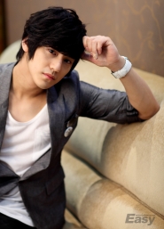 Kim Bum для Easy August 2010