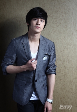 Kim Bum для Easy August 2010