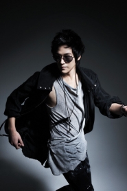 Kim Bum для Singles April 2010