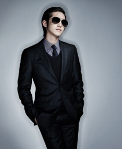 Kim Bum для Singles April 2010
