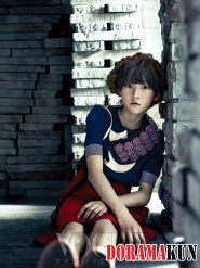 Kim Yun Jin, Kim Sae Ron для Vogue Korea July 2012