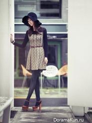 Lee Da Hae для Arnaldo Bassini Fall 2012 Ads
