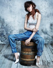 Lee Da Hee для SURE Korea August 2013