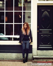 Lee Hyori для Cosmopolitan September 2012
