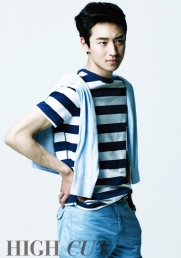Lee Je Hoon для High Cut Vol. 76