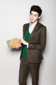 Lee Jong Suk для Ezio Winter 2011 Catalogue