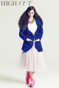 Lee Jong Suk and f(x)'s Krystal для High Cut Vol. 75