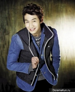 Lee Kwang Soo для Cine21 Korea 2013