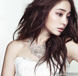 Lee Min Jung для Elle Korea September 2013 Extra 3