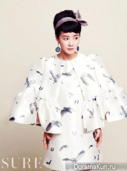 Lee Si Young для SURE February 2013