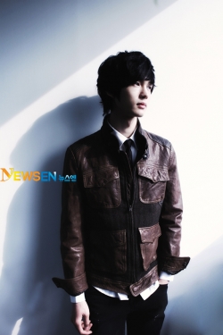 Lee Won Geun для Newsen 2012