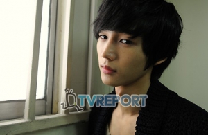 Lee Won Geun для TV Report 2012