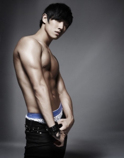 MBLAQ's Lee Joon для KISS REPUBLIC