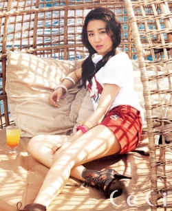 Park Ha Sun для CéCi June 2012