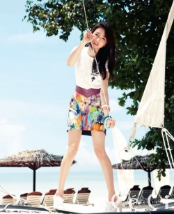 Park Ha Sun для CéCi June 2012