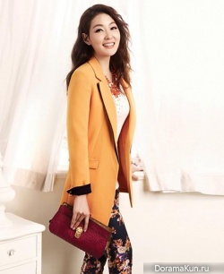 Park Jin Hee для Olivia Hassler Breezy Spring 2013 Ads
