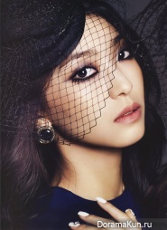 Tiffany (SNSD), Bora (Sistar) для Harper’s Bazaar January 2014
