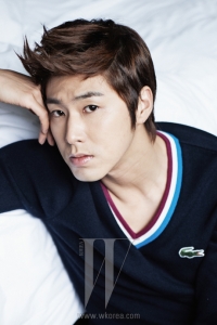 Super Junior, SNSD, Shinee, DBSK, f(x) для W Korea July 2011
