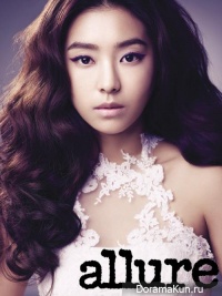 Sistar (Bora) для Allure Korea May 2013