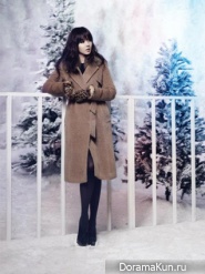 Son Ye Jin для Châtelaine Winter 2012 Ads