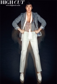 Super Junior's Siwon для High Cut Vol. 24