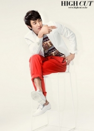 Super Junior's Siwon для High Cut Vol. 24