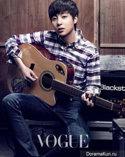Superstar K4 для Vogue January 2013
