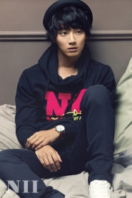 CN Blue, Yoon Si Yoon для NII Fall 2010 Catalogue