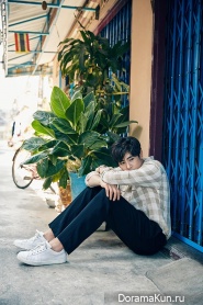 2PM (Nichkhun) для Singles April 2016