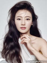 Lee El для Cosmopolitan April 2016