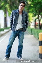 Sarm Noom Nuer Tong
