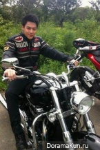 Sarm Noom Nuer Tong