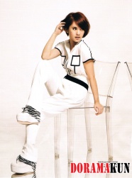 Rainie Yang Для Cosmopolitan 03/2012