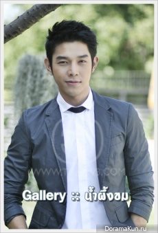 Chatchai Plengpanich, Janie Tienphosuwan и др. Для Bitter Honey (Lakorn)