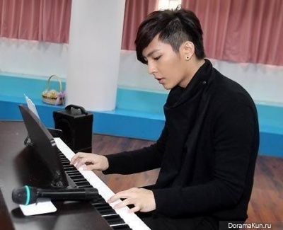 Aaron Yan
